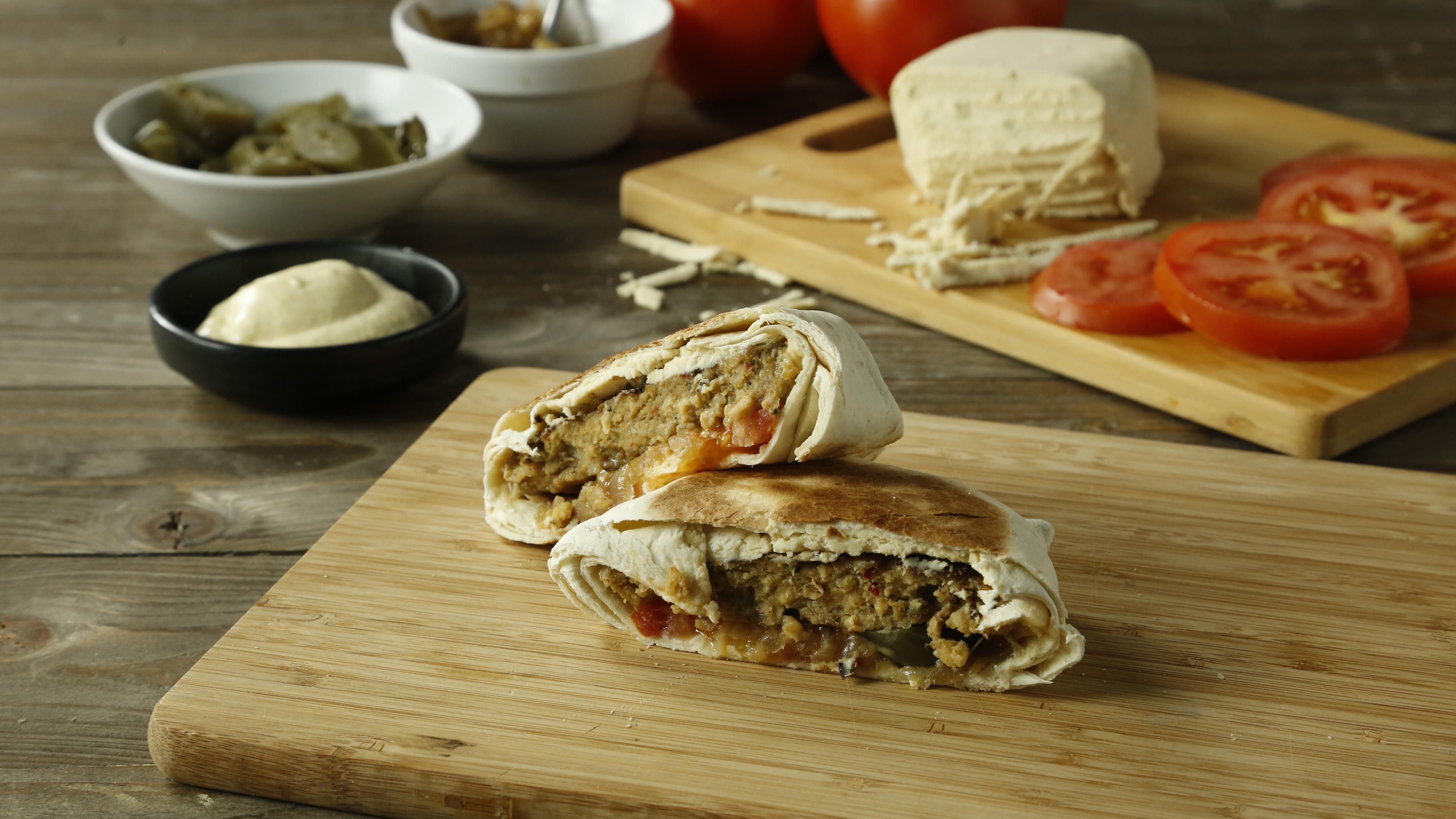 Veggie wrap con hamburguesa de boletus
